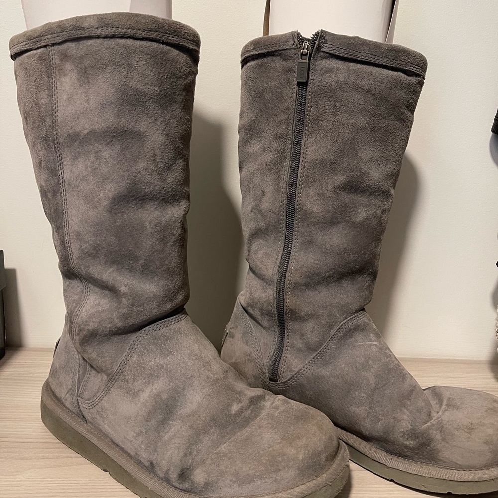 Ugg Tall Classic Sheepskin Boots in Grey - Size 9